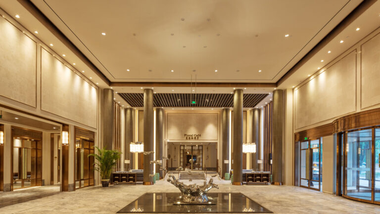 運営管理部長（宿泊・料飲 統括責任者）【シティホテル/札幌市】(求人ID:13590/北海道)