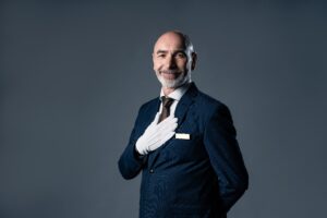 【40代・50代の転職は不利？】ホテル業界で評価される強みと自己PRの伝え方 -Vol.11