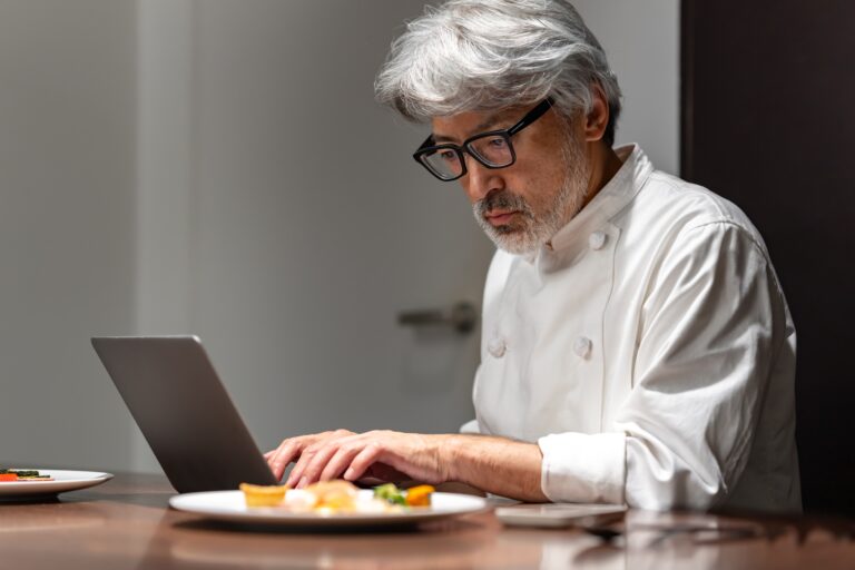 【料理だけやればいいは、もう古い？ 】― ホテル業界の現場が変わる、“経営を理解する料理人”という新しい価値観−VOL.26