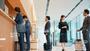 【ホテルの自動チェックイン、本当に便利？！自動チェックインが“列を生む”】—ホテルDXの落とし穴-VOL.29