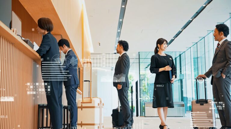 【ホテルの自動チェックイン、本当に便利？！自動チェックインが“列を生む”】—ホテルDXの落とし穴-VOL.29